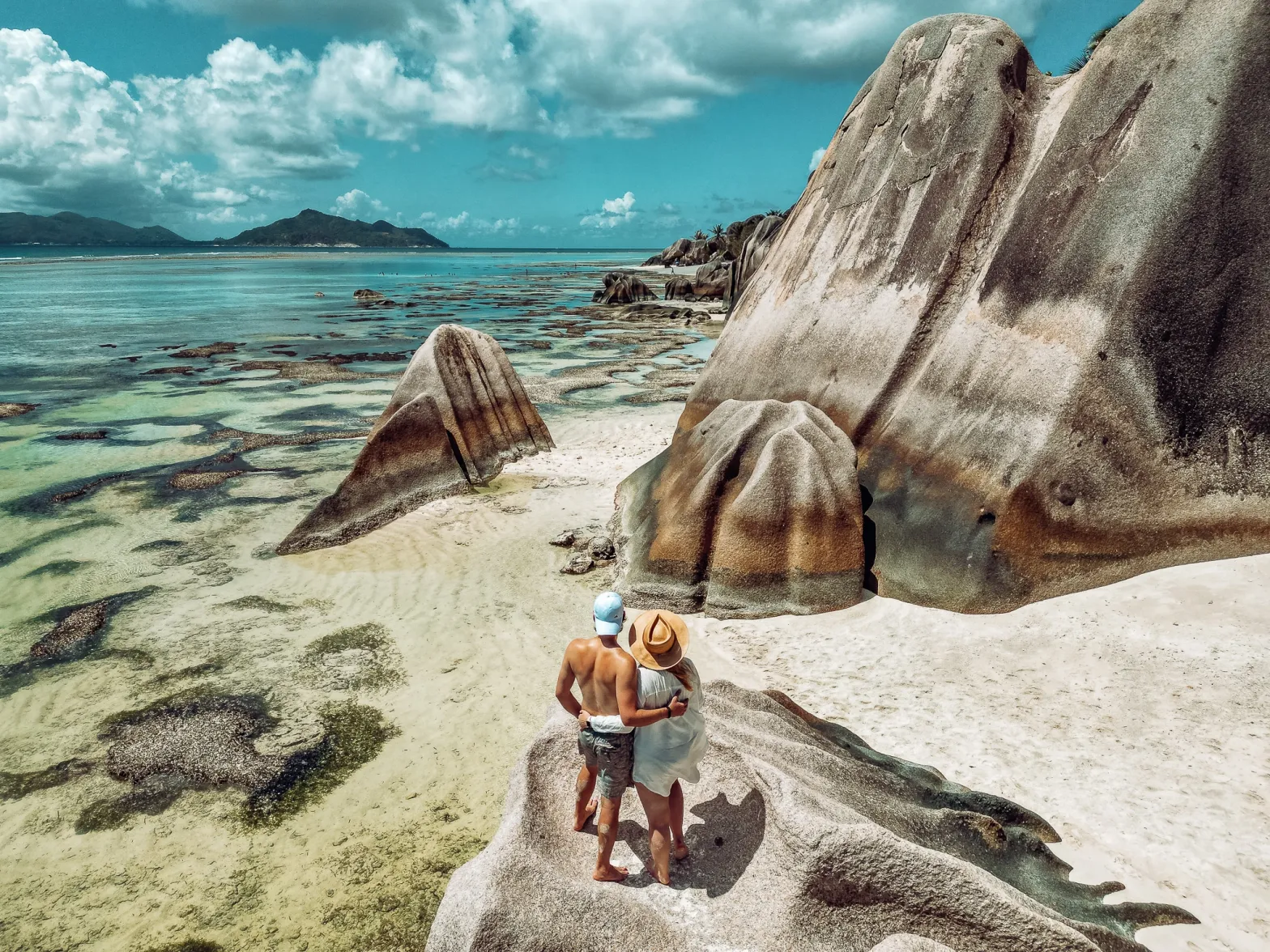 La Digue Granite Beach Tour