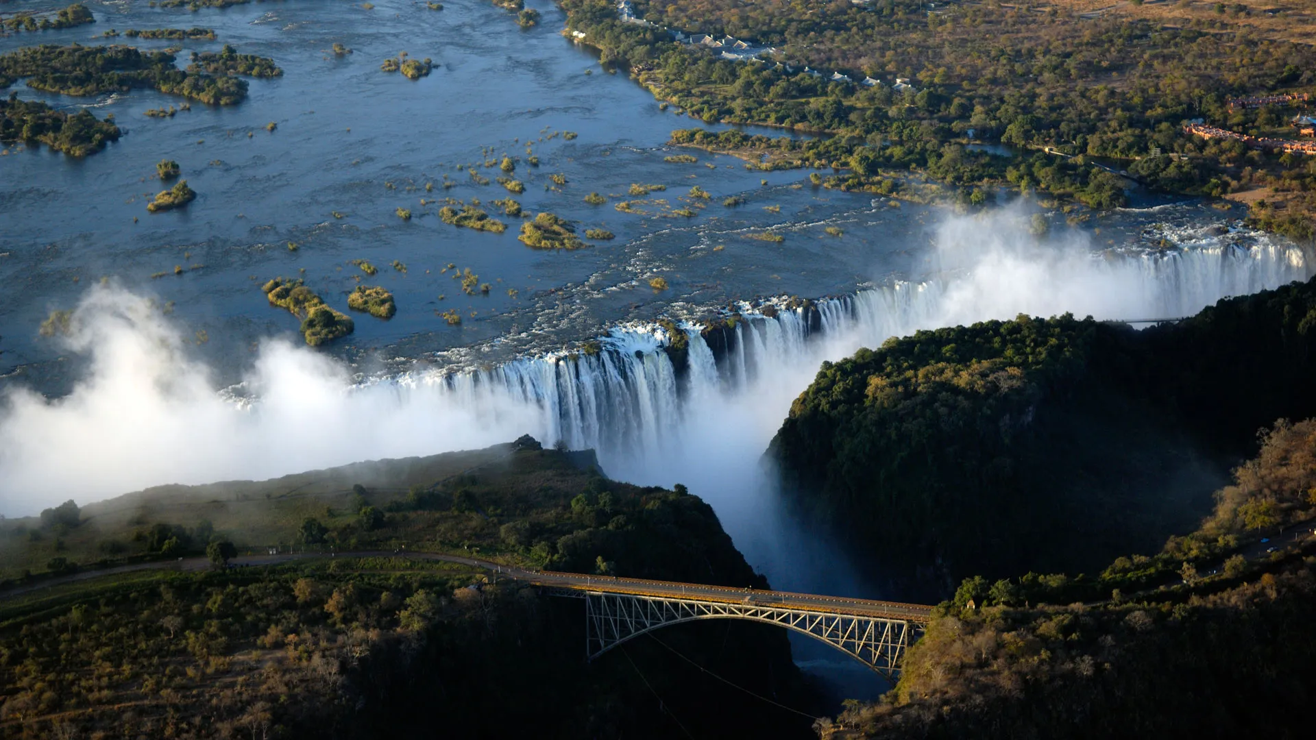 Victoria Falls Explorer