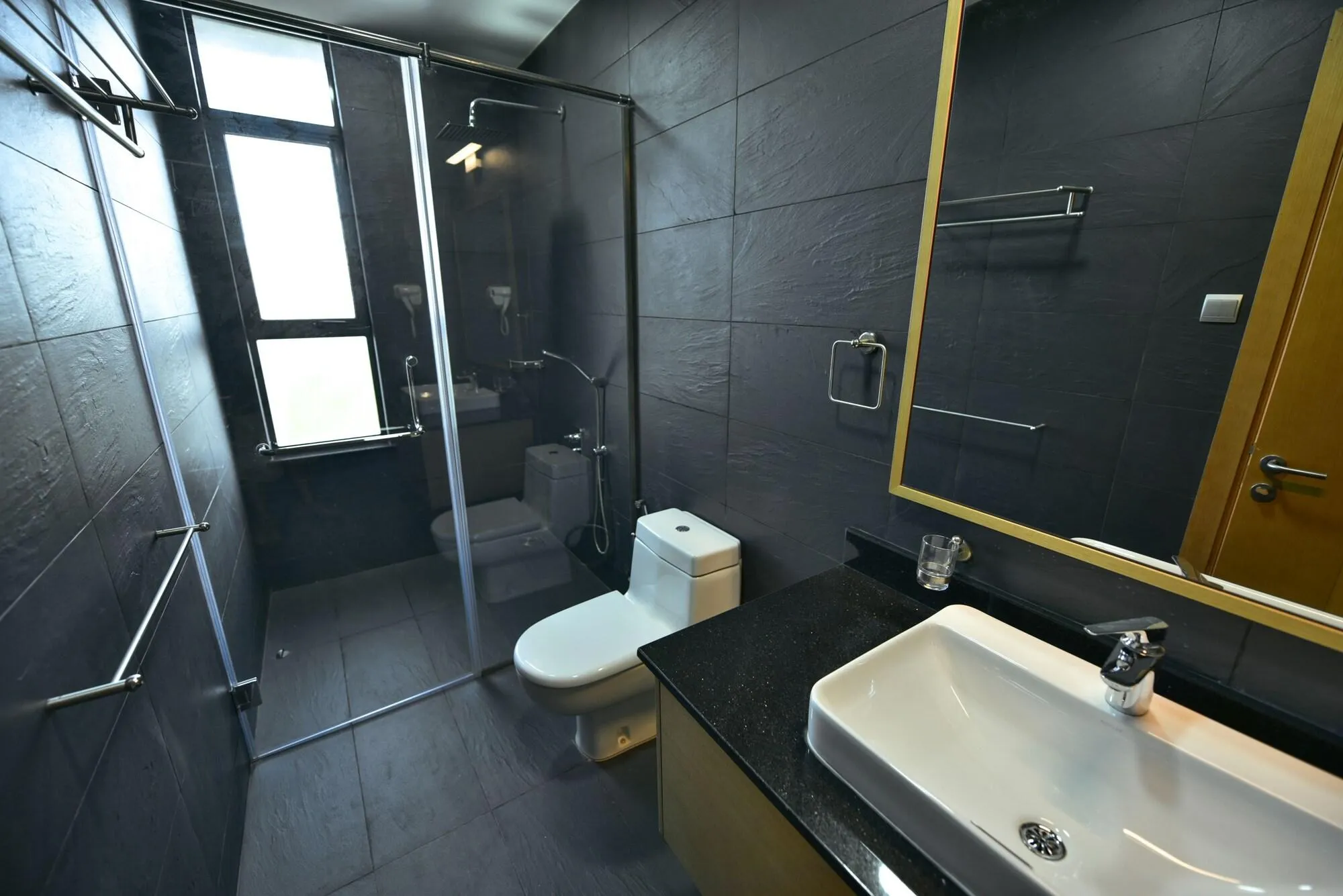 K Hotel Entebbe photo 9
