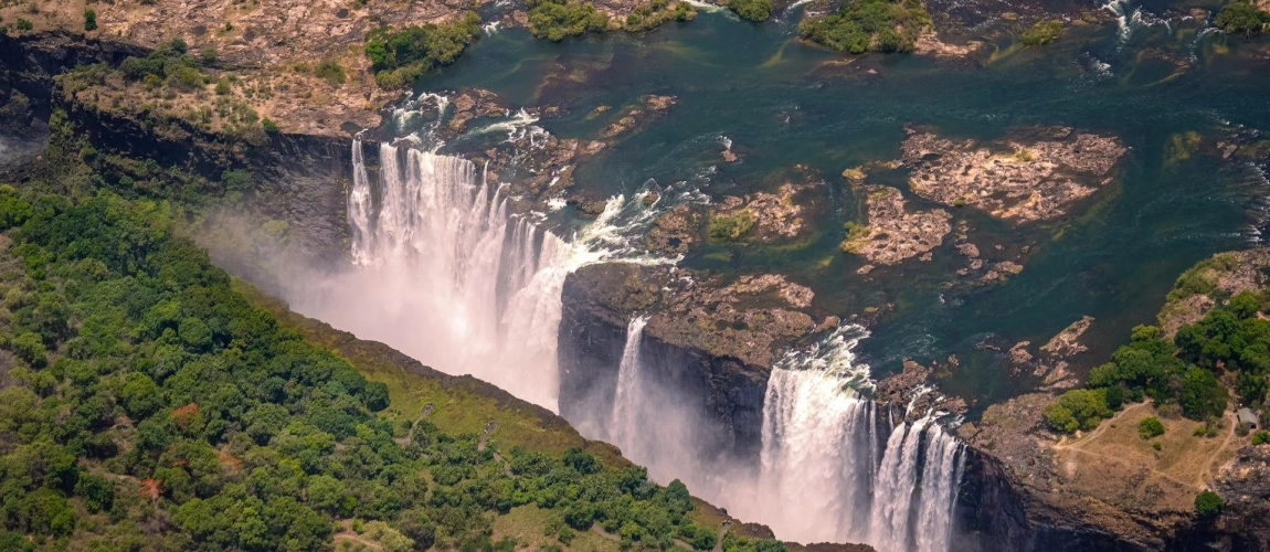 Ultimate Zimbabwe Safaris Guide (2026): Packages, Prices, Victoria Falls, Wildlife & Best Time to Visit