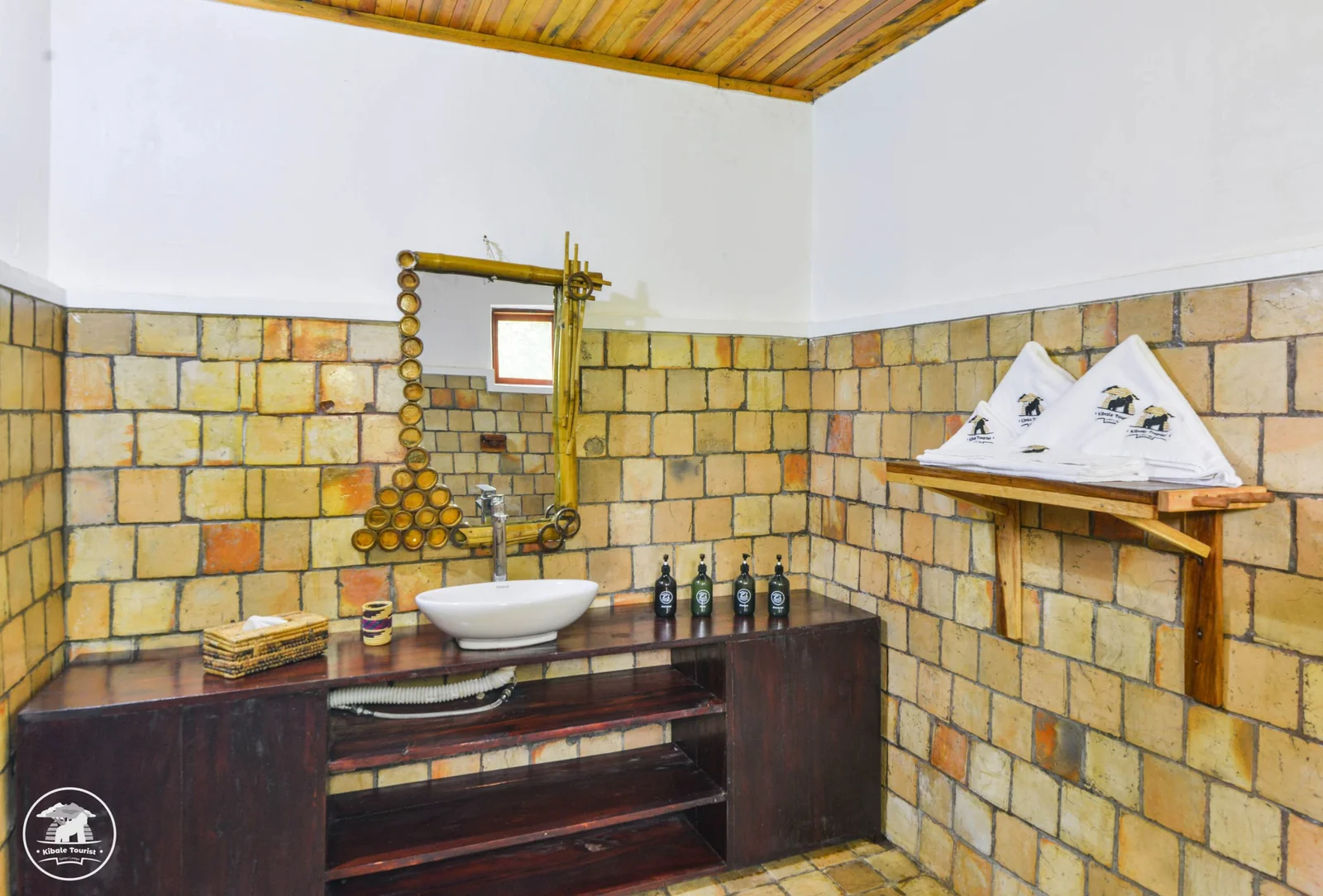 Kibale Tourist Lodge Photo 25